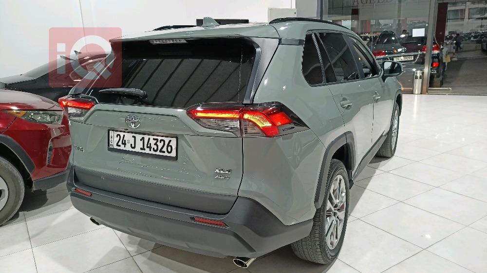 تويوتا راف 4